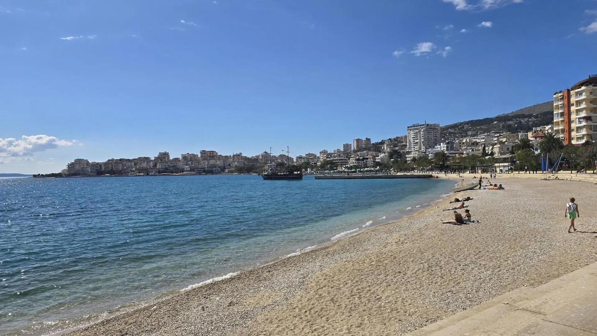 Coastal Apartment Near Santa Quaranta Sarandë