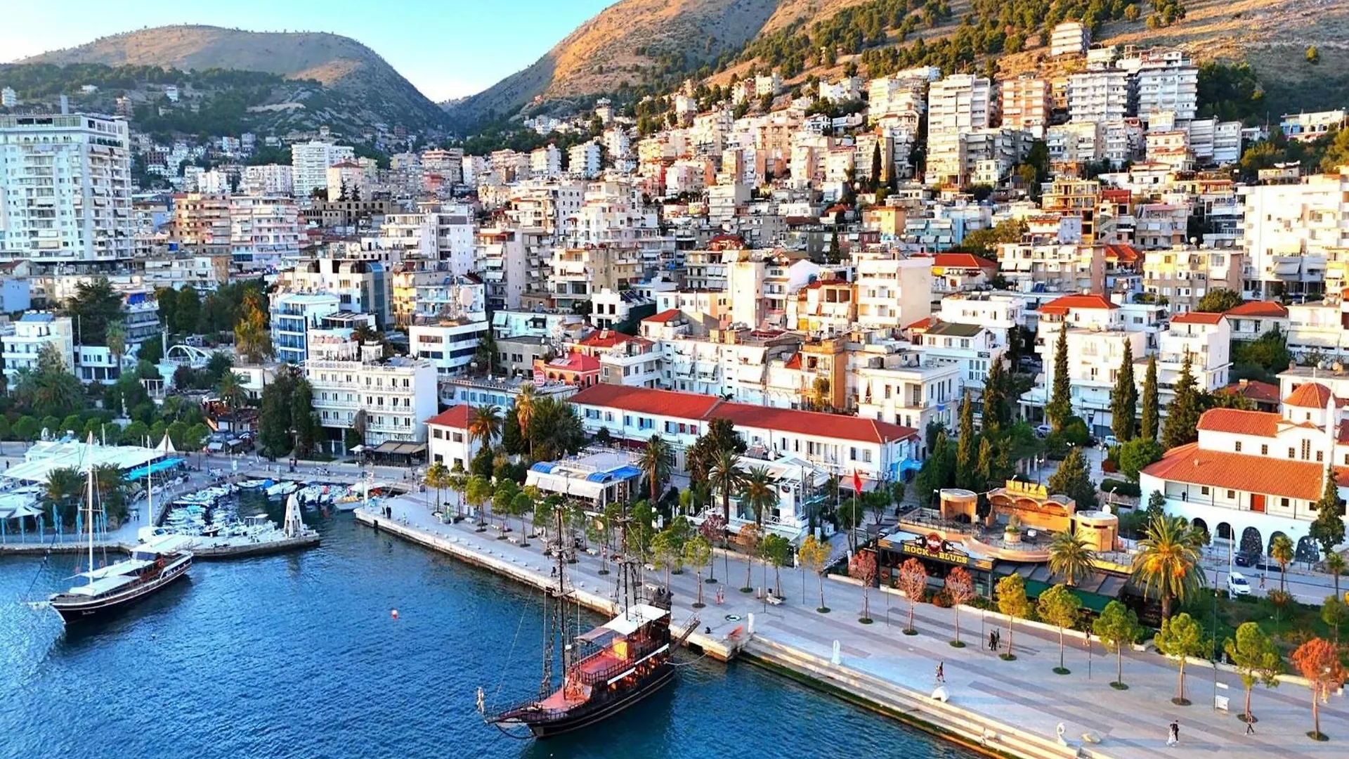 Coastal Apartment Near Santa Quaranta Sarandë
